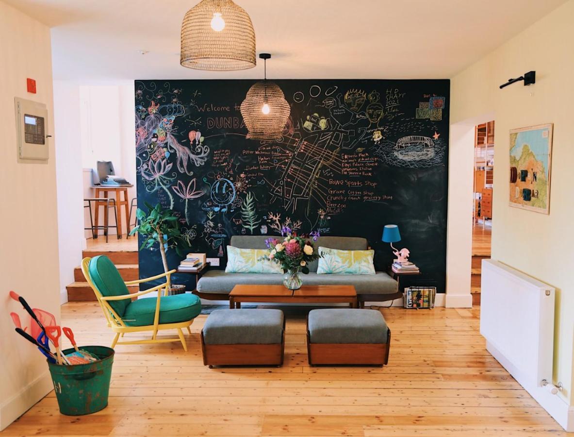 The Dolphin Inn Hostel 던바 외부 사진