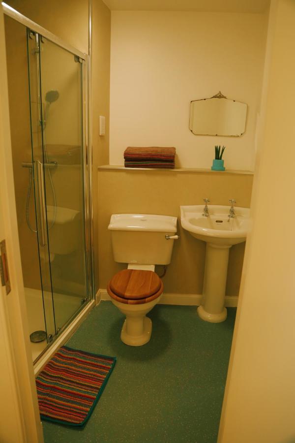 The Dolphin Inn Hostel 던바 외부 사진