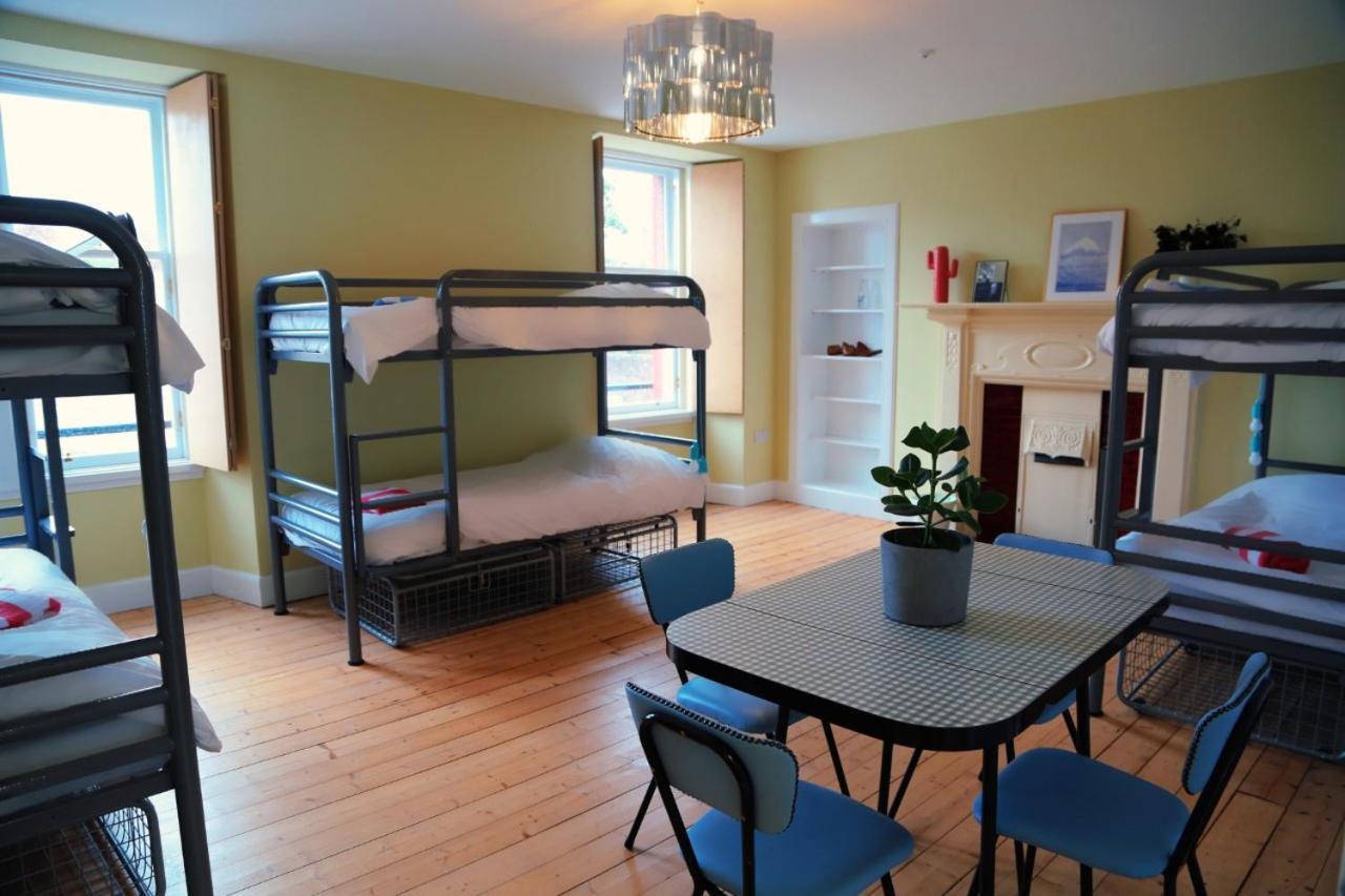 The Dolphin Inn Hostel 던바 외부 사진